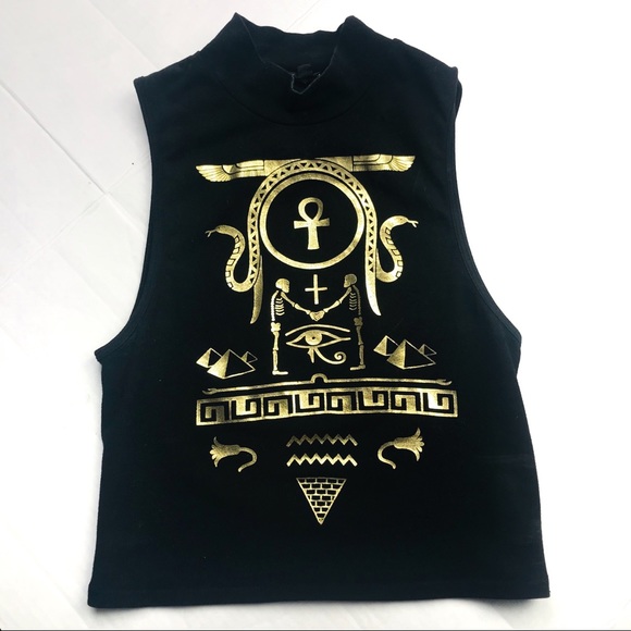 Truly Madly Deeply Tops - Black and gold graphic crop top size medium🌙